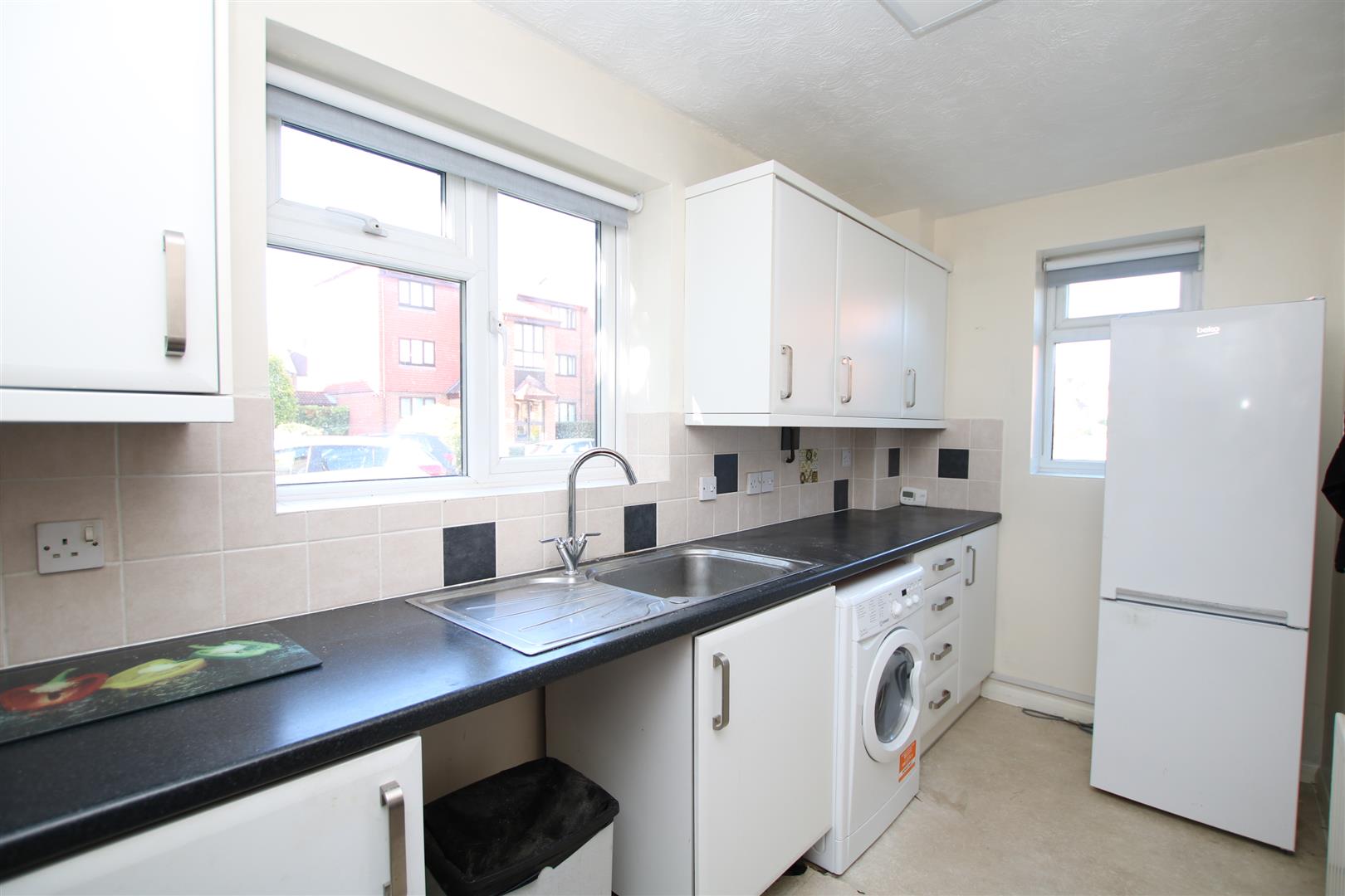 Tanyard Close, Horsham